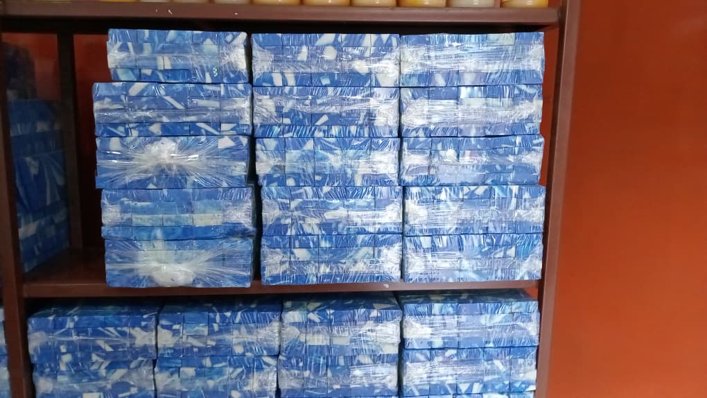 LAUNDRY SOAP BLUU BOX 25PC